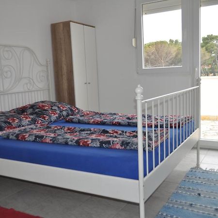 Familien Ferienhaus Vir Croatia 150M Strand Restaurant Einkaufen Екстер'єр фото